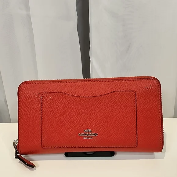 Coach Accordian Zip Wallet - Picture 1 of 9